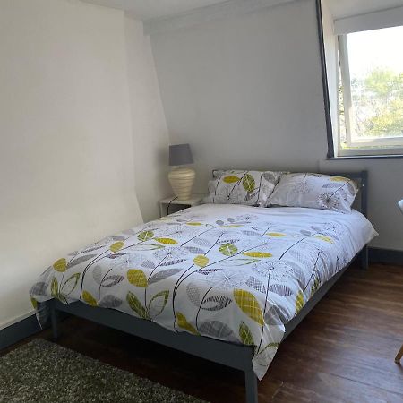 Double Room Лондон Екстериор снимка